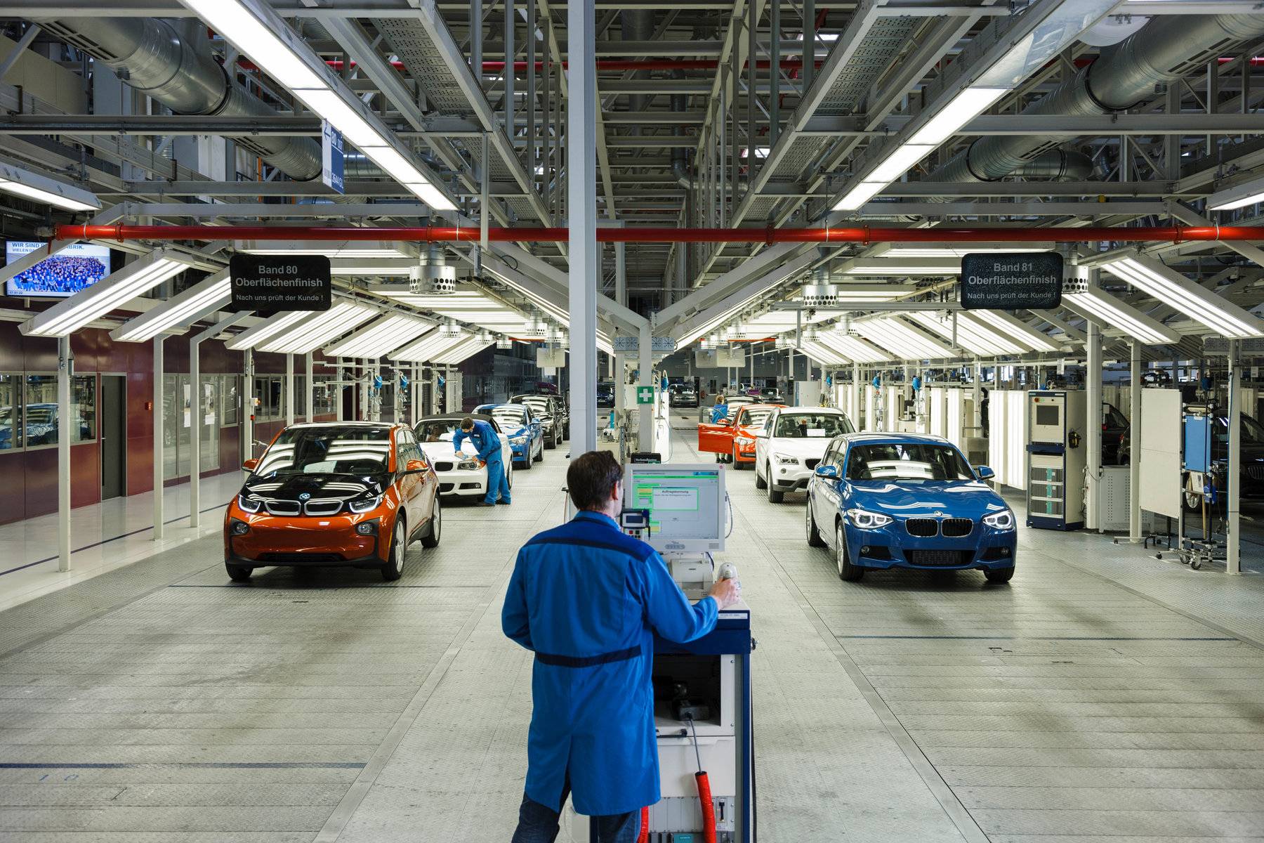История bmw: как сдержанный немецкий автомобиль стал разудалым российским «бумером» - bmw guide