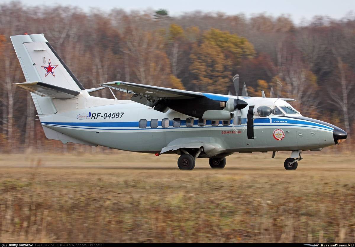 Пассажирский самолет let l-410