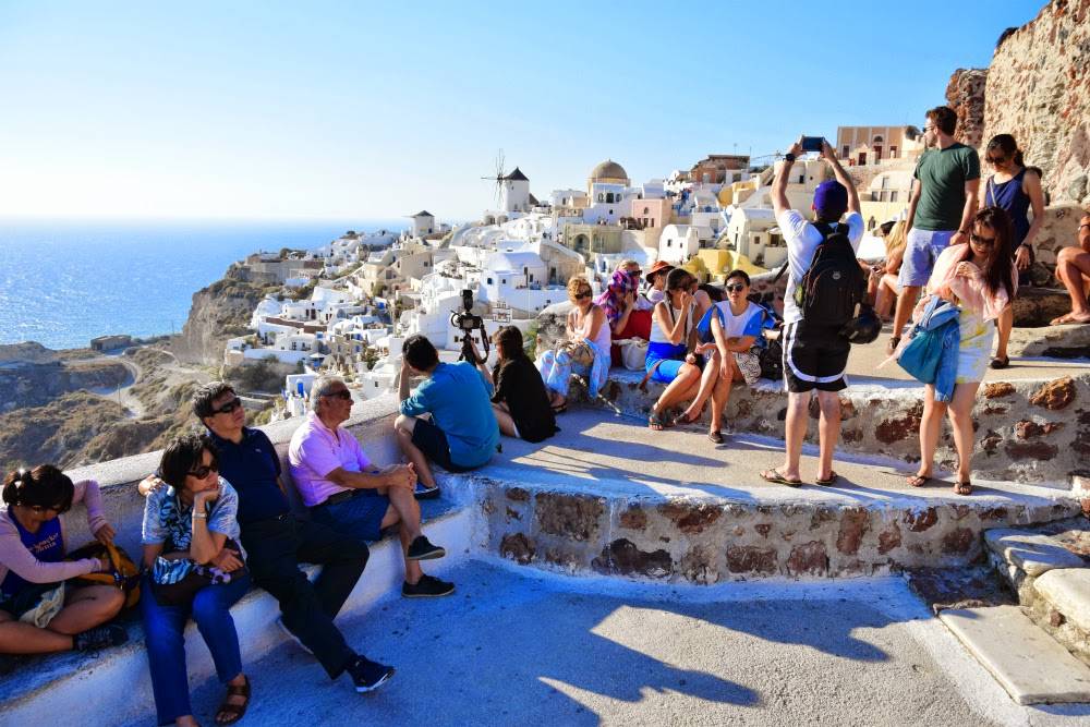 Отдых туристов в греции