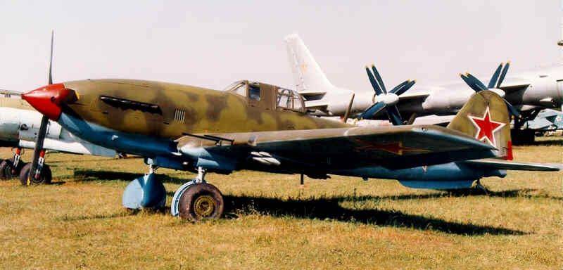 Самолет ил-2 (штурмовик): обзор, двигатель и фото
