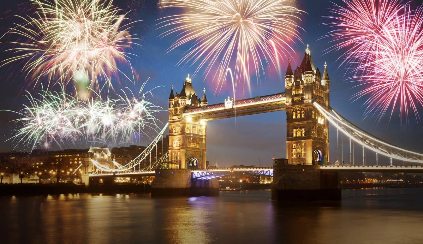 Новый год и рождество 2024 в лондоне (англия) и других городах великобритании.