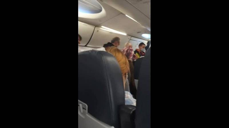 Чартерный рейс fv-5501 авиакомпании россия внуково - сочи какой самолет