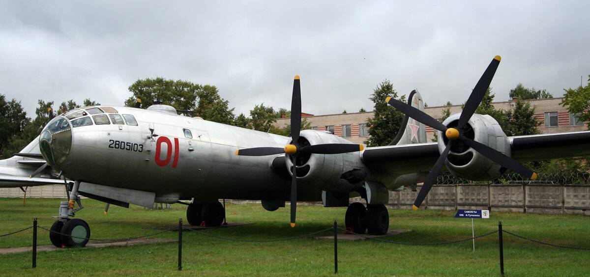 Ту-2 лучший самолёт-бомбардировщик ссср второй мировой войны | красные соколы нашей родиныкрасные соколы нашей родины