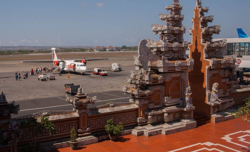 Аэропорт денпасар на бали и как добраться до города, курортов и отелей