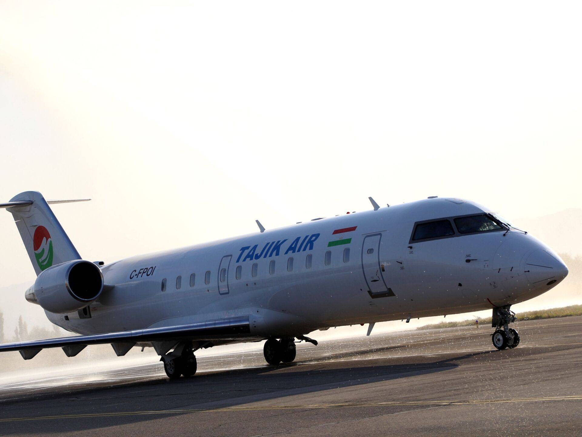 Из-за проблемного «боинга» tajik air сэкономит на стюардессах | центр-1 / centre1.com - новости  из узбекистана