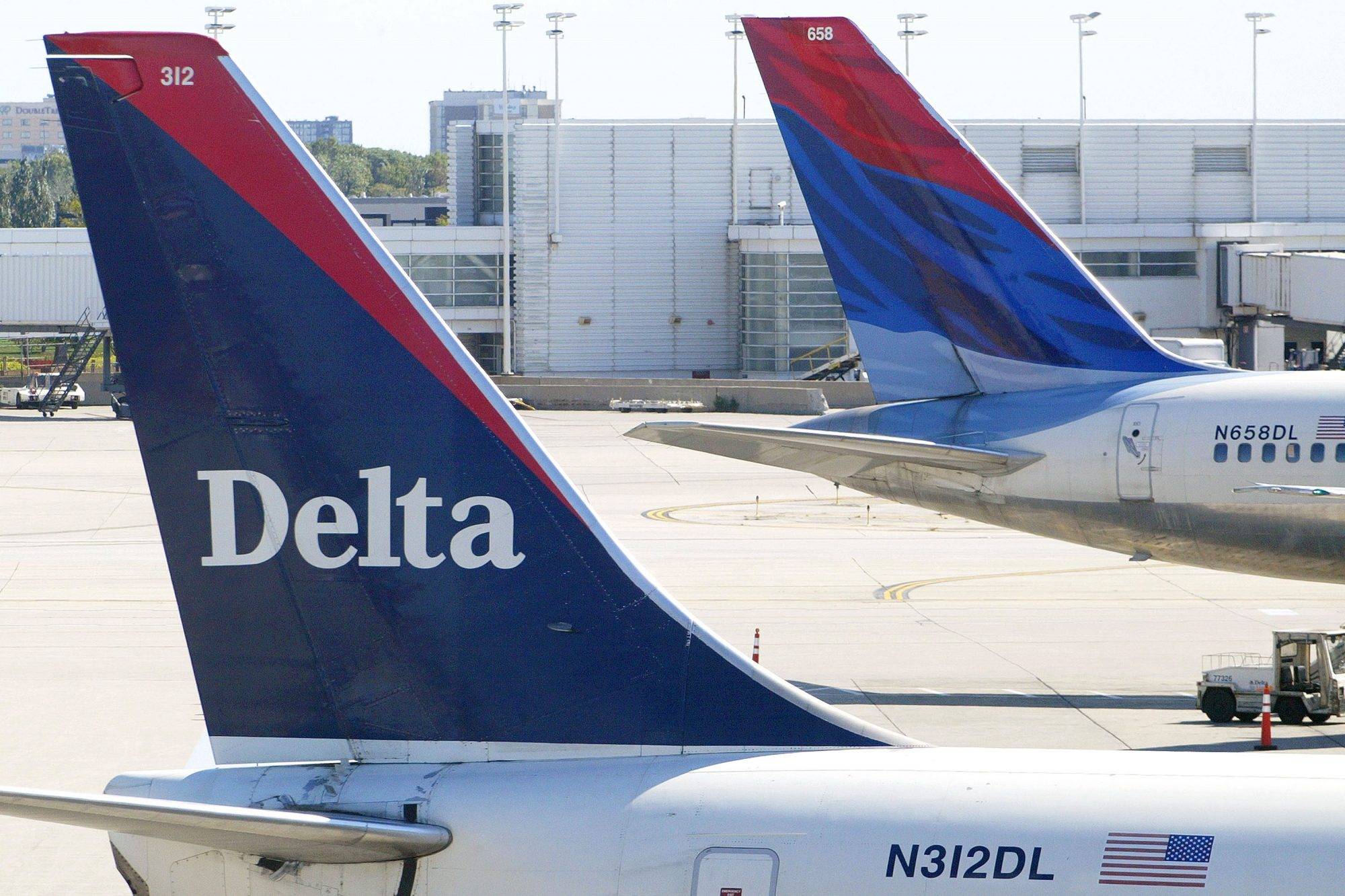 Лучшая покупка авиакомпании: delta, united или american? - инвестирование 2022
