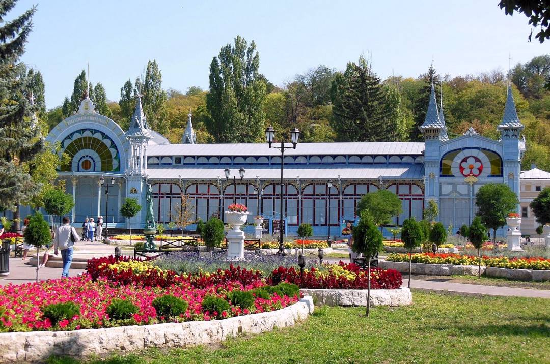 Курорты кавказских минеральных вод, название и лечение