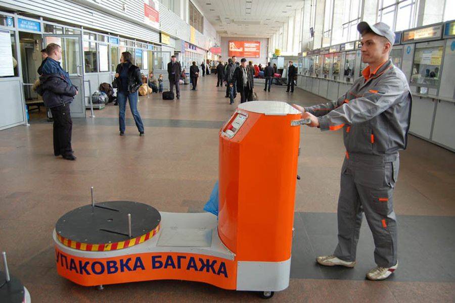Сколько стоит обмотать чемодан в аэропорту внуково, домодедово и шереметьево