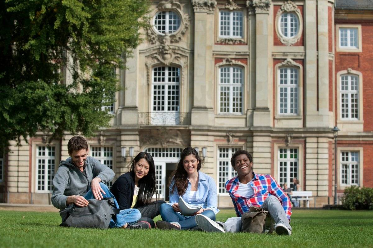 Бесплатная учеба в германии для иностранцев: система образования, стипендии, визы, практика, поиск места образования
