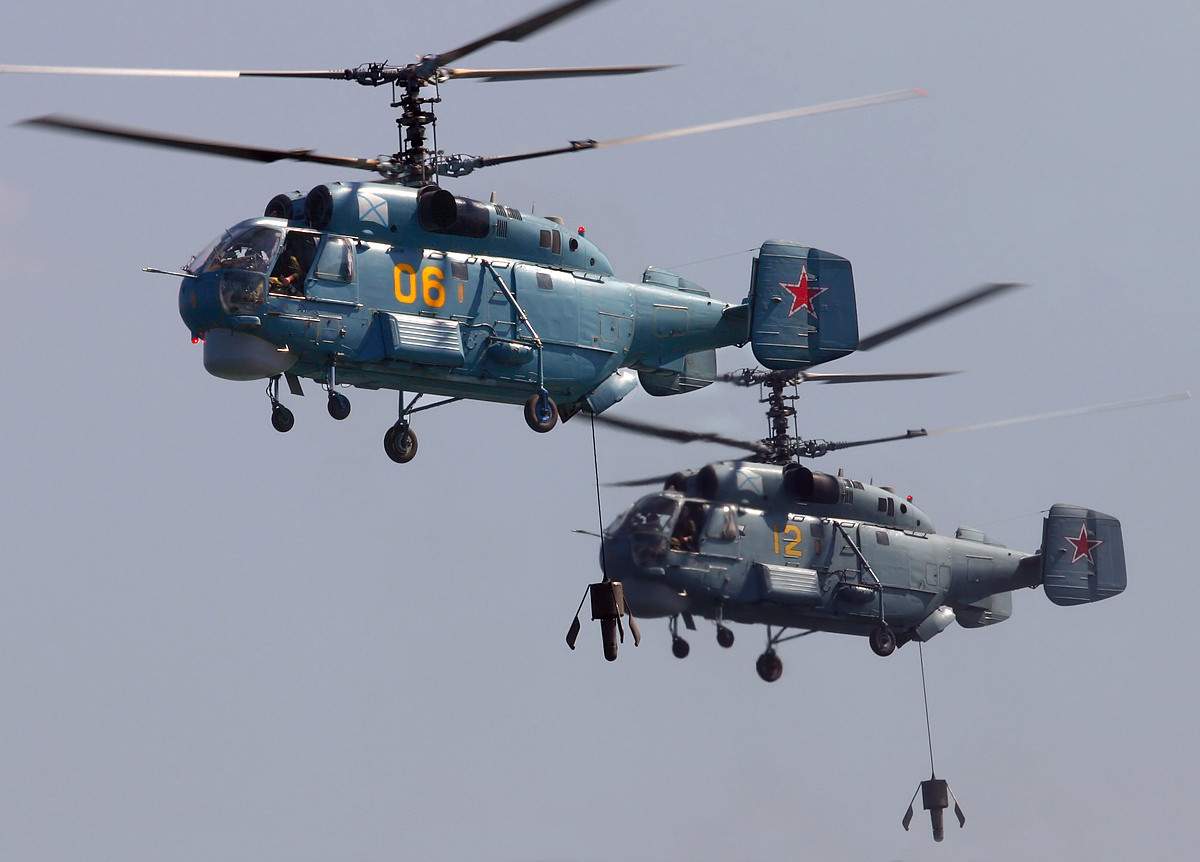 2 ка 27. Противолодочный вертолет ка-27. Ка-27 вертолёт ВВС России. Ка-27пл палубный противолодочный вертолёт. Вертолёты Камова ка 27.