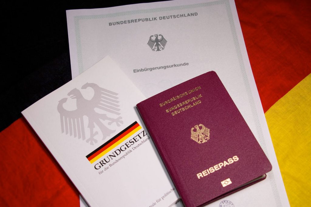 Российское гражданство в германии. Гражданство Германии. Граждане Германии.