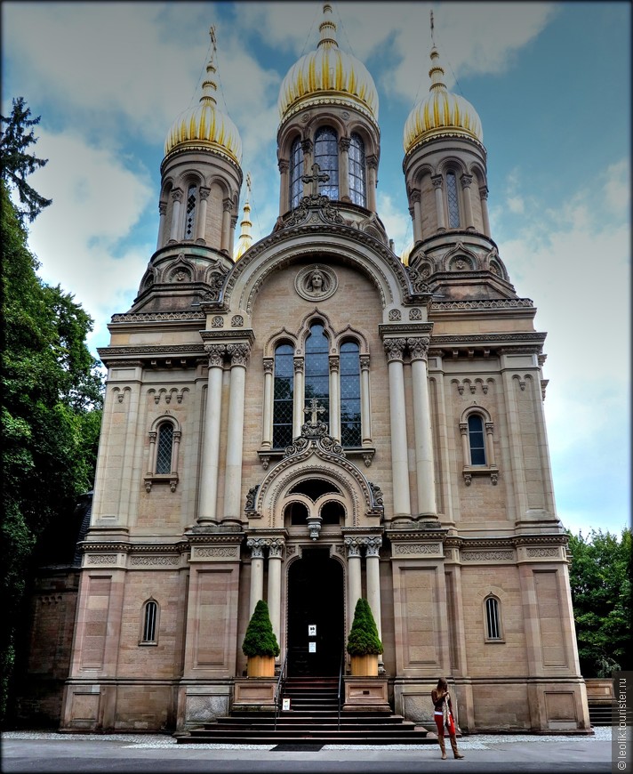 Будапешт. церковь св. елизаветы на площади роз. восточный вокзал.