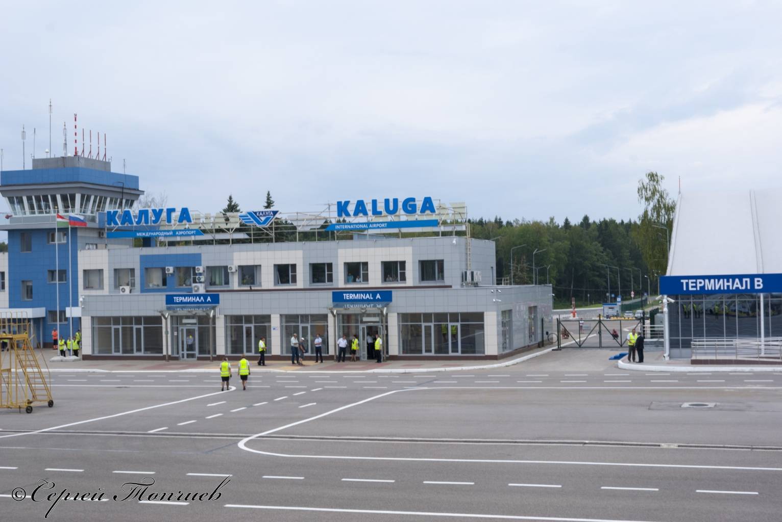 Аэропорт калуга вылеты. Международный аэропорт Калуга. Аэропорт Грабцево Калуга. Аэропорт Калуга терминал в.