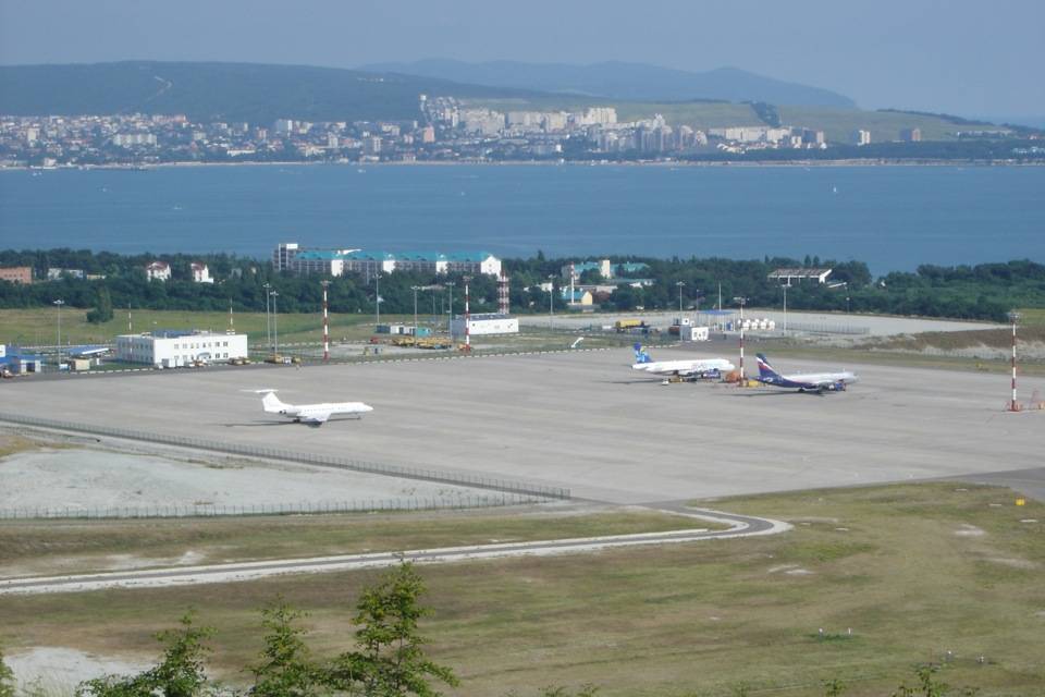 Аэропорт геленджик. официальный сайт. gdz. urkg. гдж