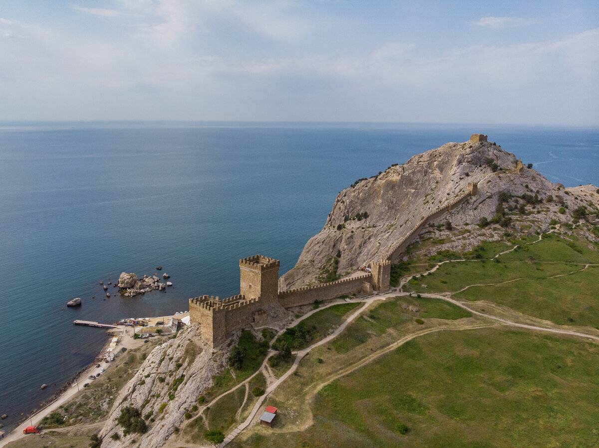 крепость в судаке крым