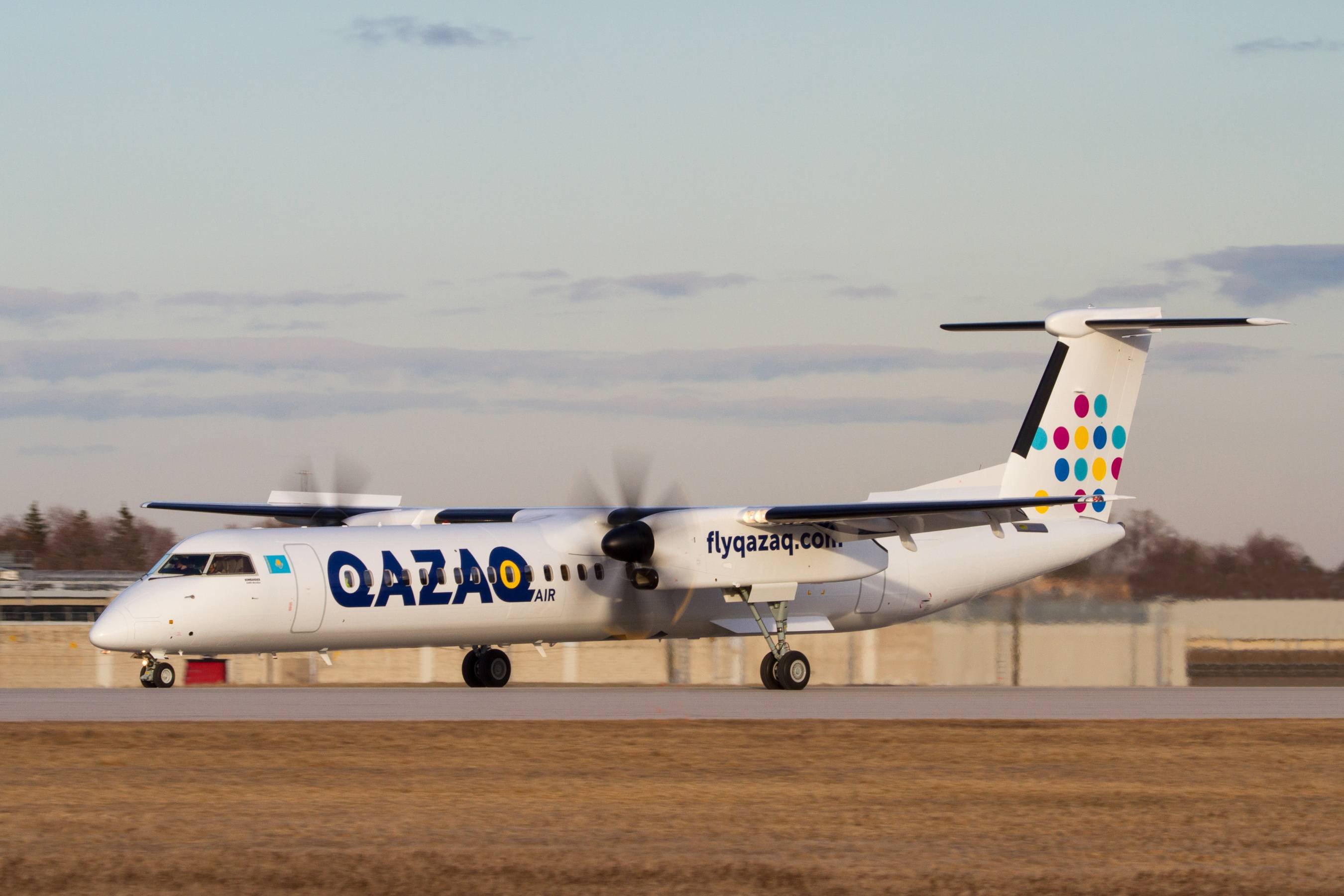 С сегодняшнего дня казахстанская компания qazaq air восстановит авиарейсы в россию