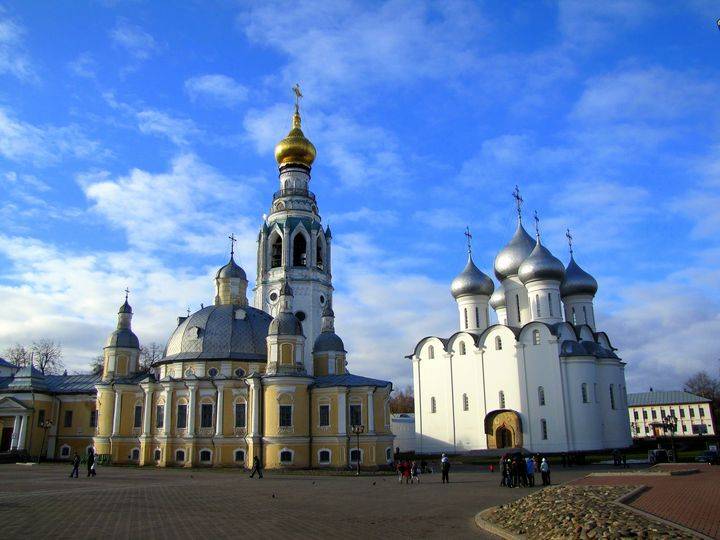 Вологду черноглазый. Достопримечательности Вологды Вологодский Кремль.