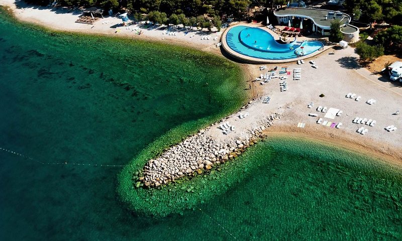 10 лучших отелей Хорватии с песчаным пляжем