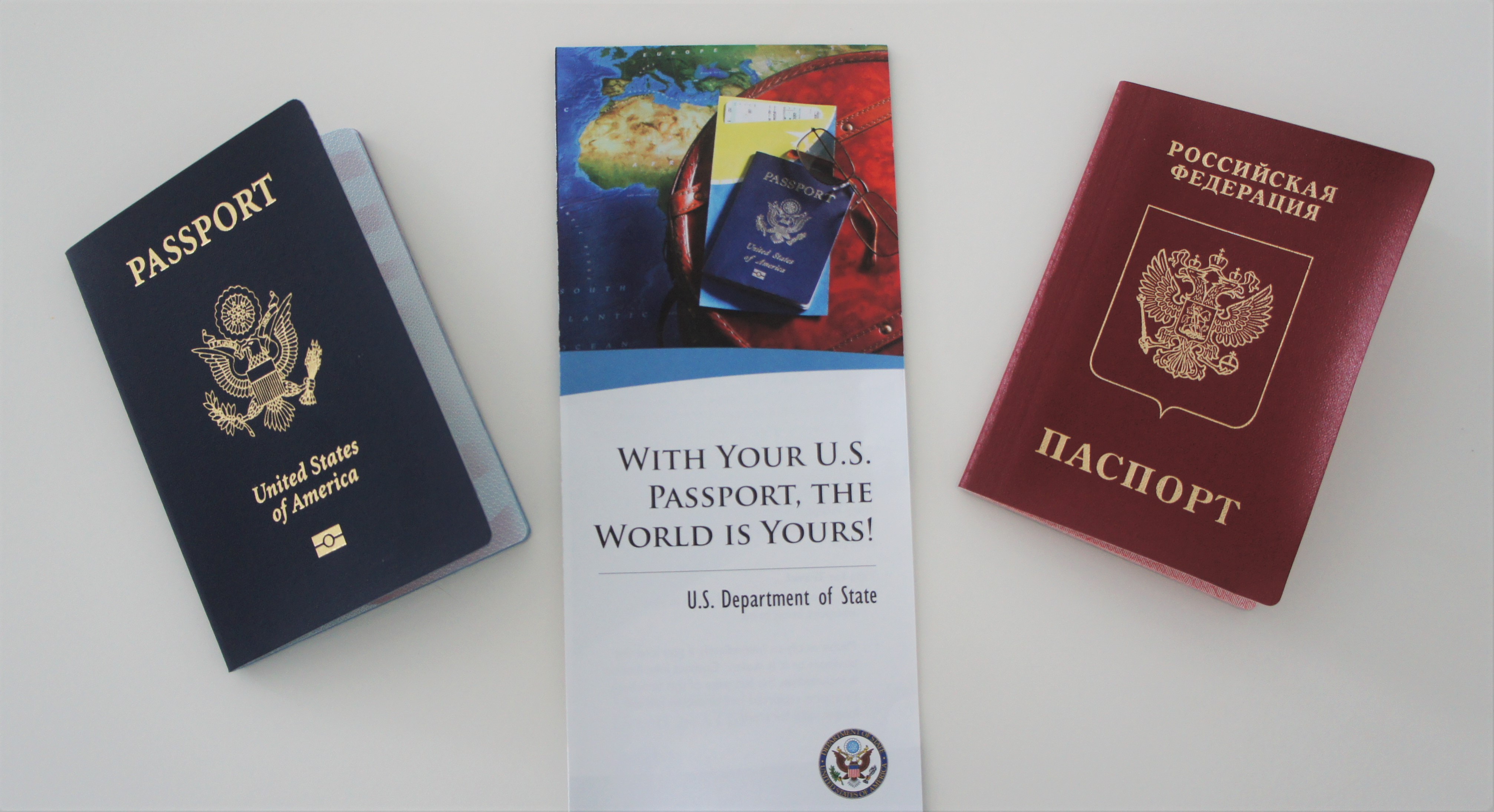 Как грамотно бипатриду пересекать границу с двумя паспортами
