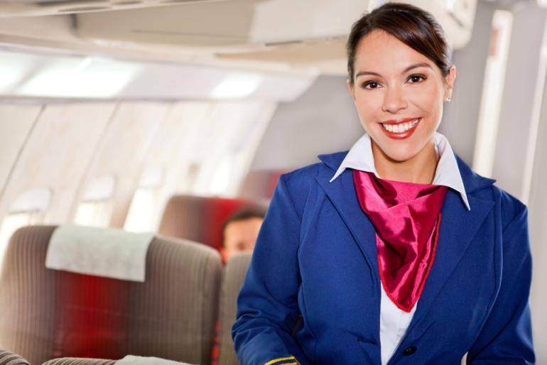 Зарплата стюардессы: сколько зарабатывают в аэрофлоте и не только