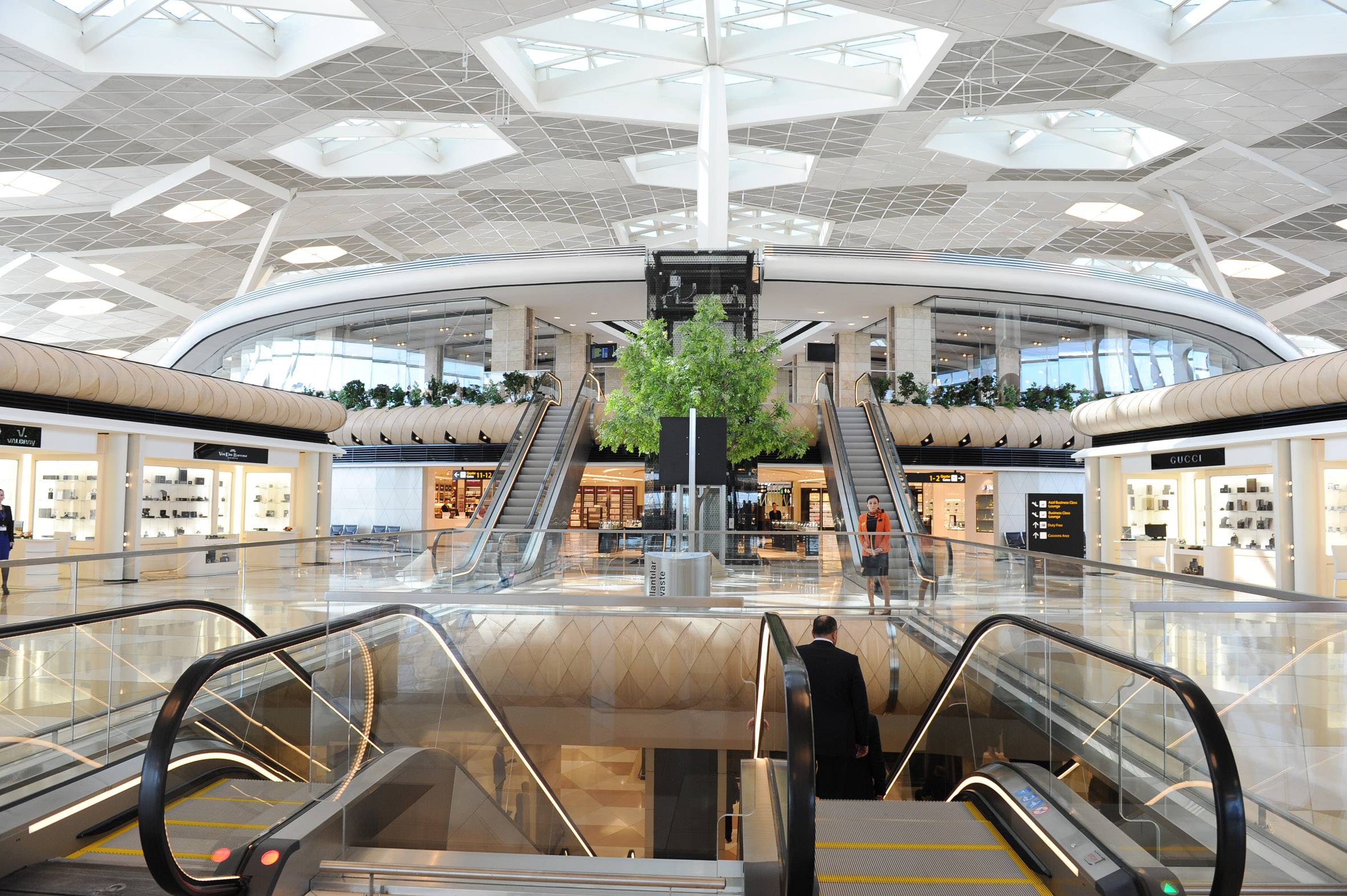Международный аэропорт баку: онлайн-табло вылета и прилета