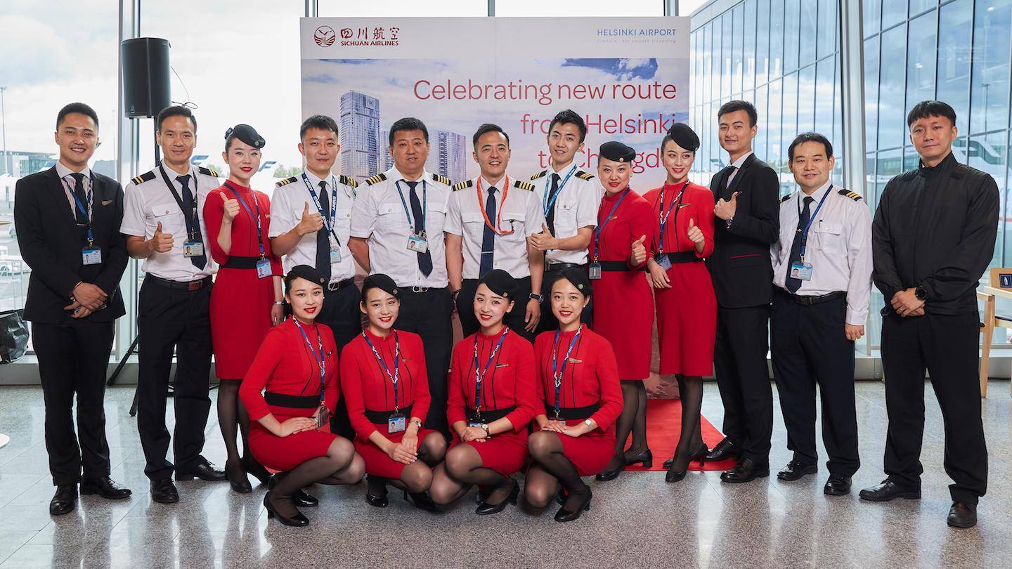 Китайская sichuan airlines запустила авиарейс тайюань - чэнду - петербург : туристический дайджест - новости для путешественников