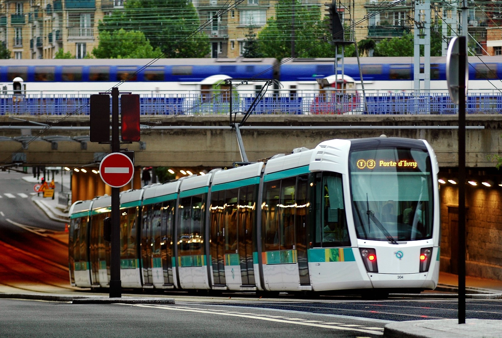 трамвай во франции