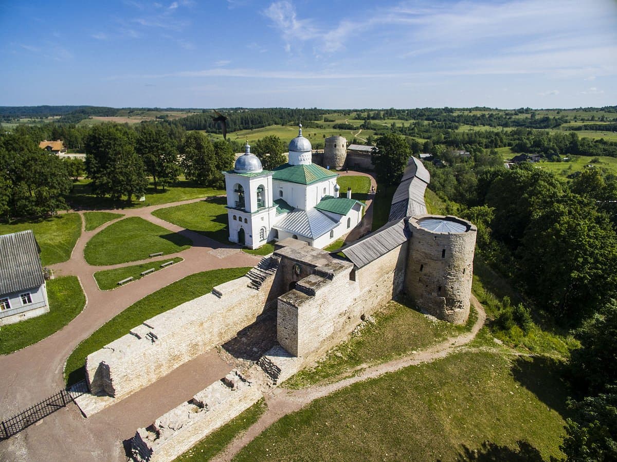 Псков. Изборская крепость