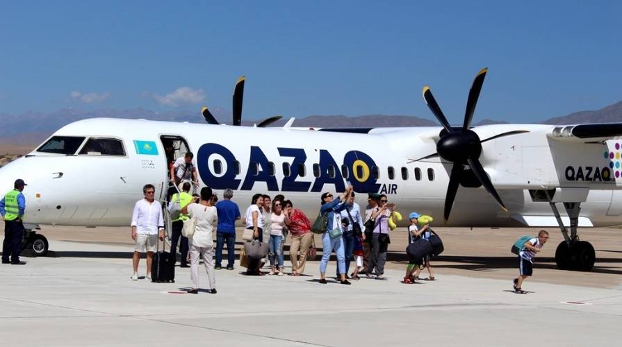 С сегодняшнего дня казахстанская компания qazaq air восстановит авиарейсы в россию