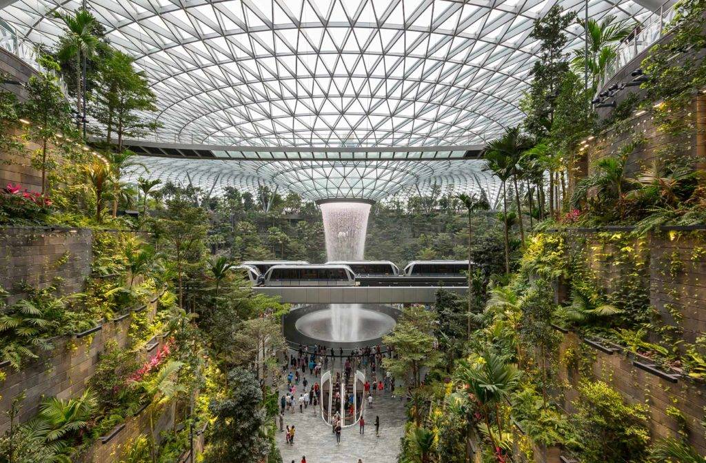 Аэропорт сингапура - самый душевный аэропорт в мире