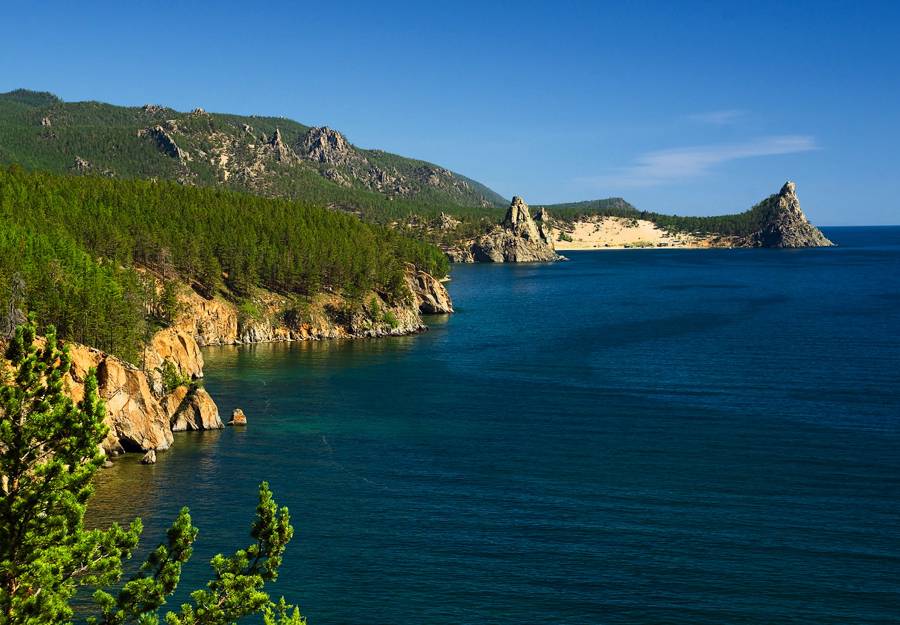 Куда поехать в россии летом: море, горы, лучшие города