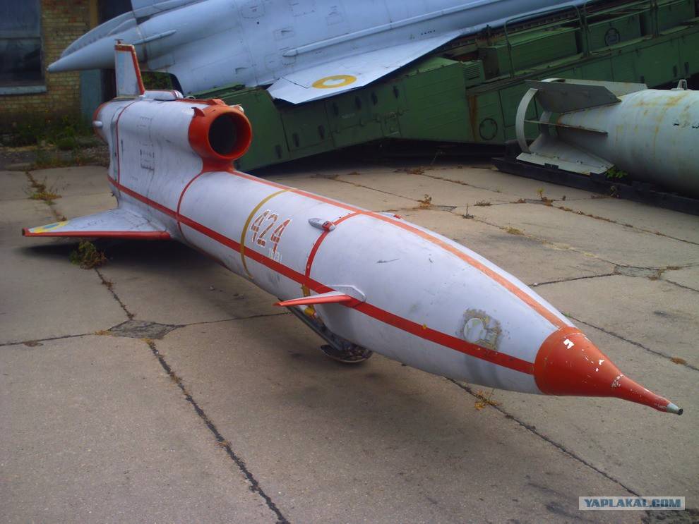 Беспилотный аппарат ту-143 рейс