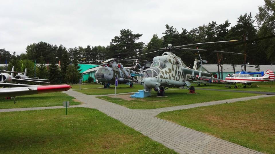 Вертолёты в музее авиационной техники, аэродром боровая