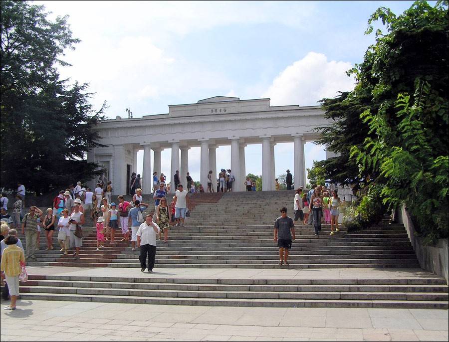 Что посмотреть в севастополе летом? интересные места за 1 день