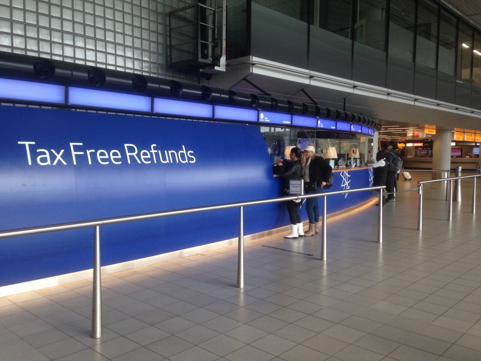 Как получить такс фри (tax free) в аэропорту барселоны - lowis