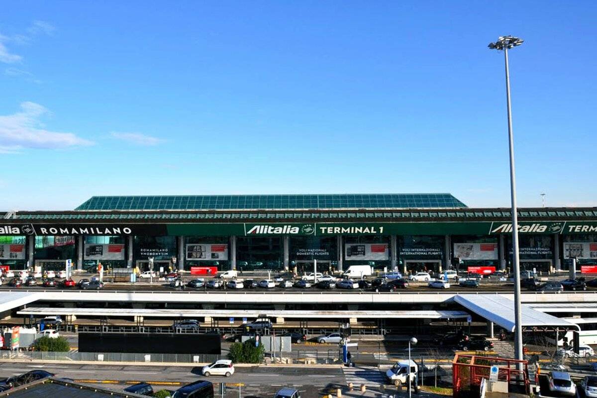 Аэропорт фьюмичино в риме. онлайн-табло прилетов и вылетов, расписание 2022, схема терминалов, отели рядом, как добраться на туристер.ру