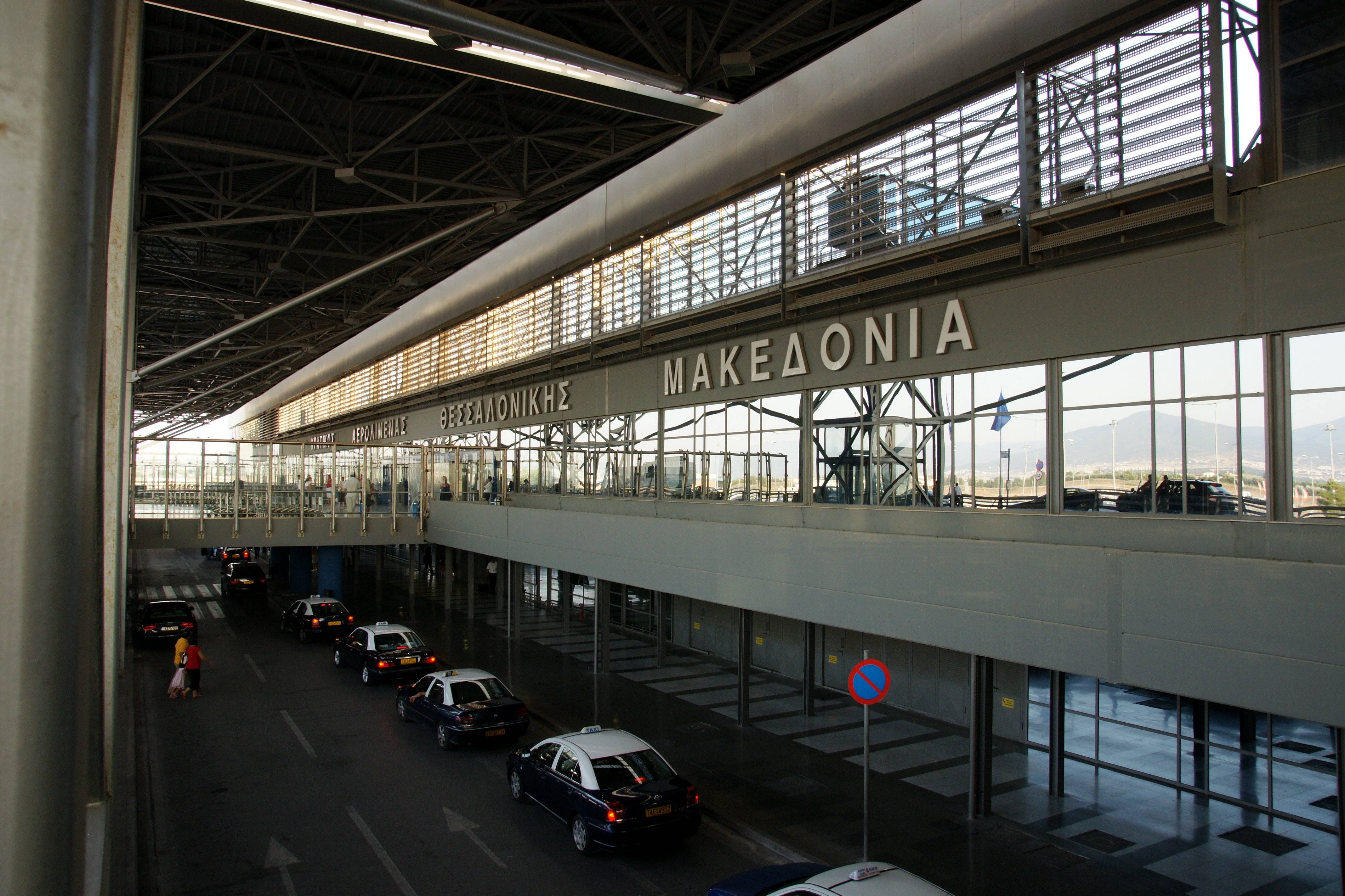 Аэропорт г. салоники (греция) — схема и структура, рейсы и табло, такси и трансфер, отзывы туристов