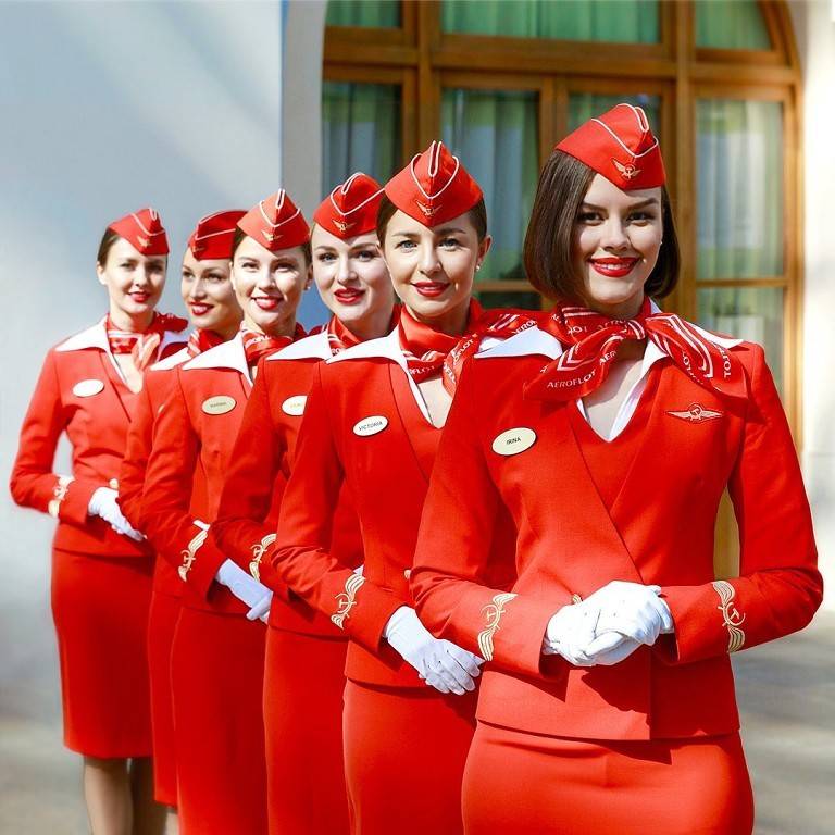 Какая зарплата у стюардесс в России