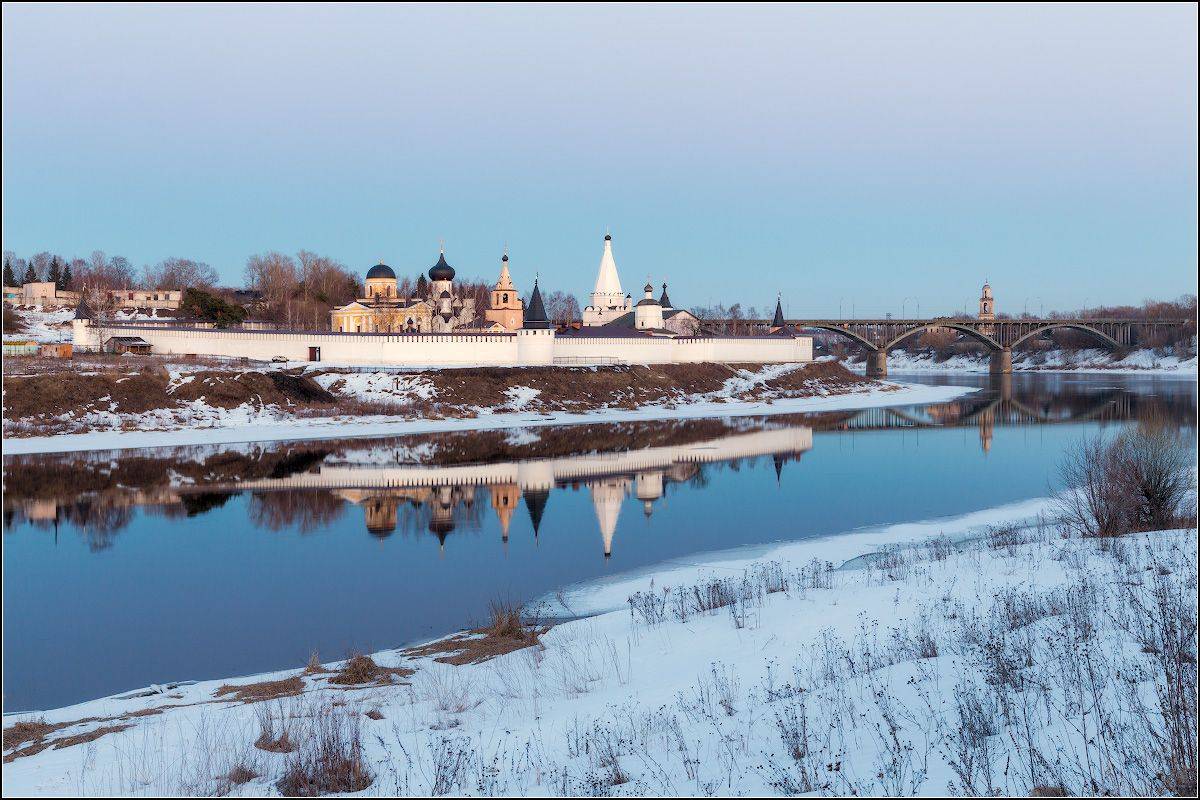 Город старица фото города