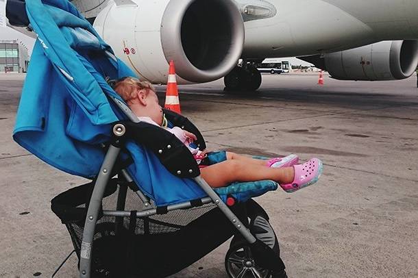 Существующие правила для провоза в самолете детских колясок