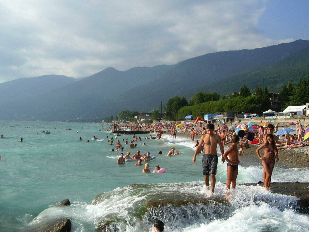 Где в абхазии лучше отдыхать: обзор курортов, популярные города и отели, достопримечательности