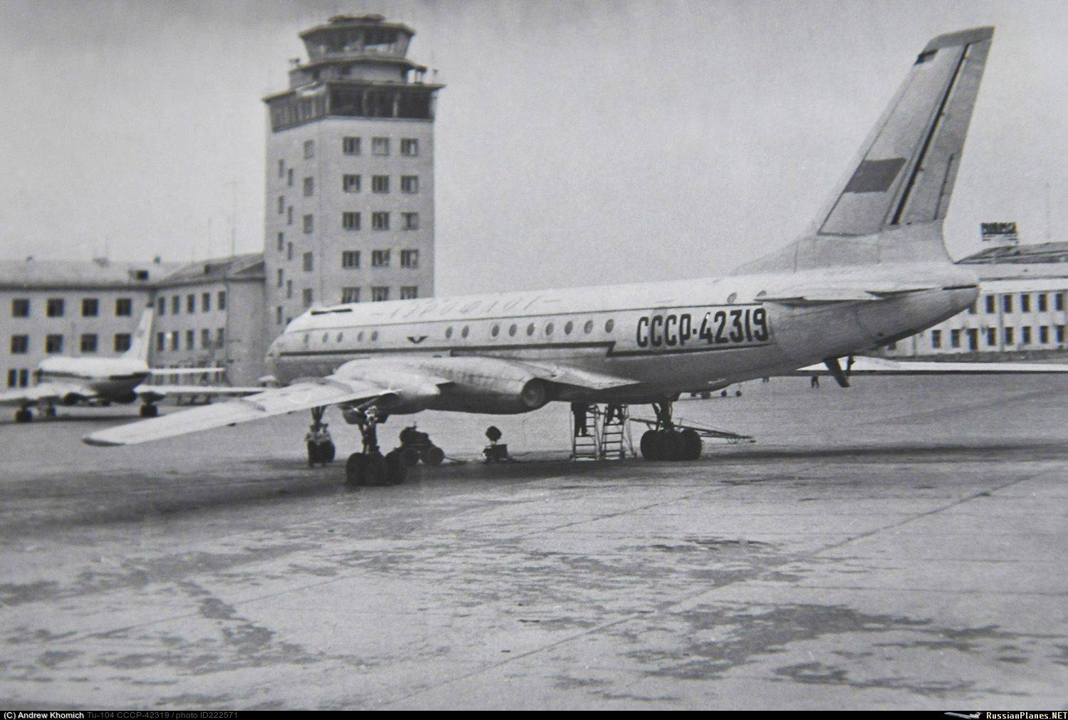 Ту-204 - фото, видео, характеристики самолета ту-204 и ту-214