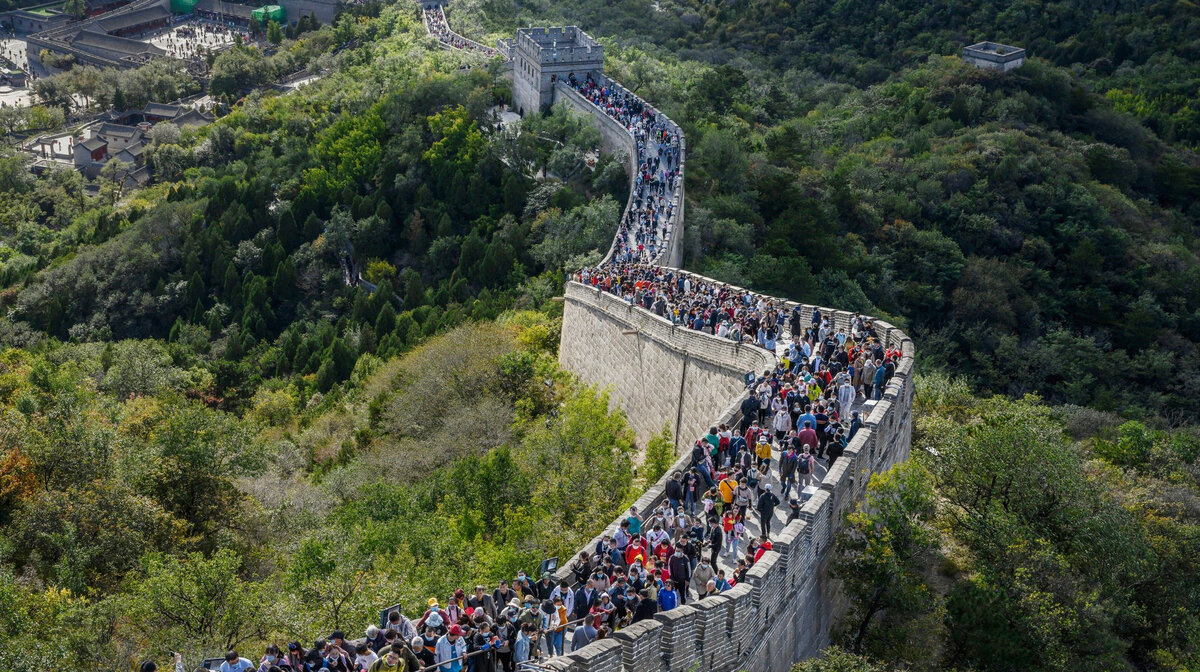 Великую китайскую стену частично открыли для туристов