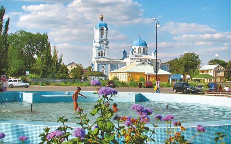 Саки Крым. Город Саки в Крыму. Достромичательности Саки. Саки центр города.