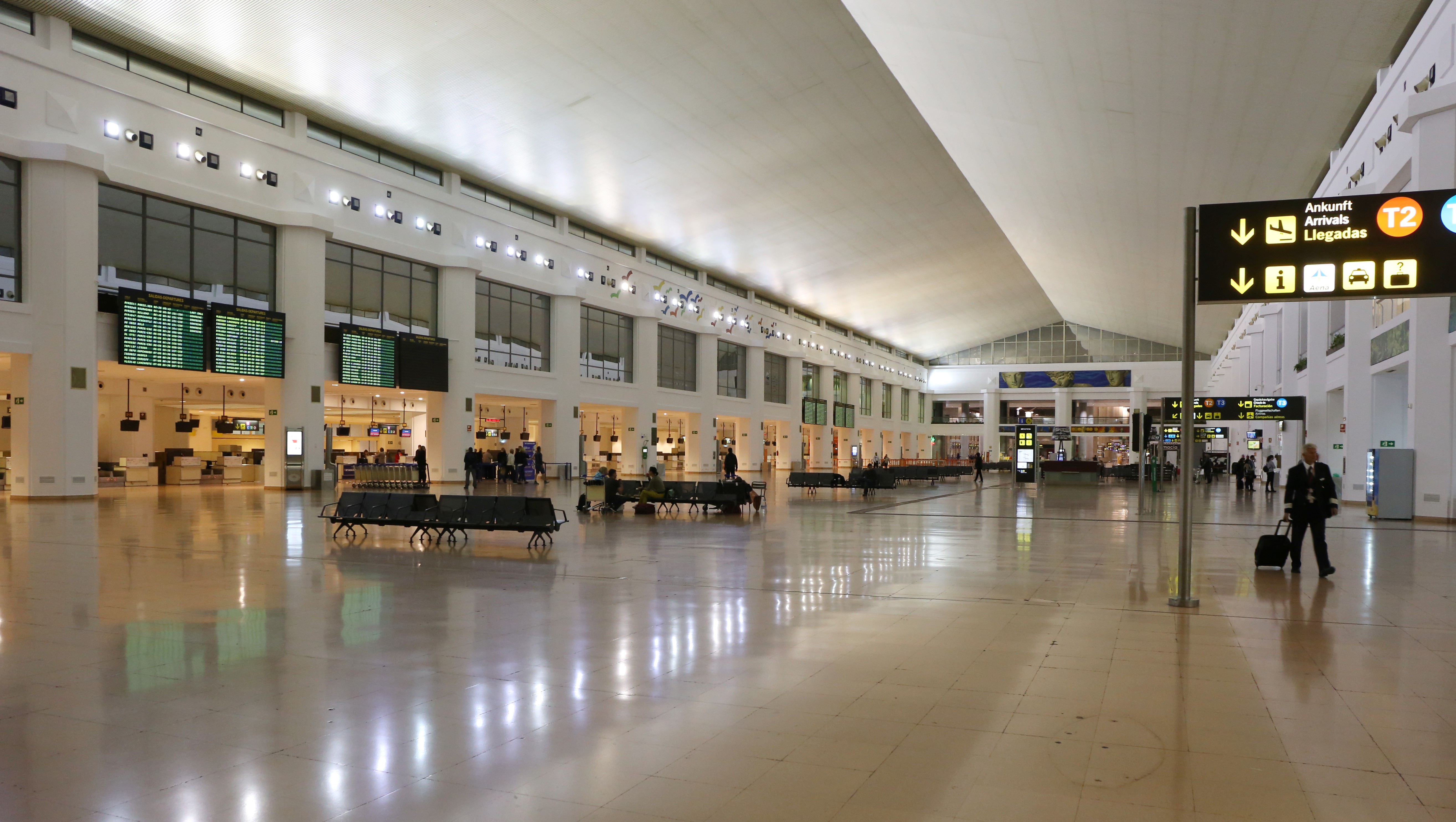 Международный аэропорт Малага-Коста-дель-Соль