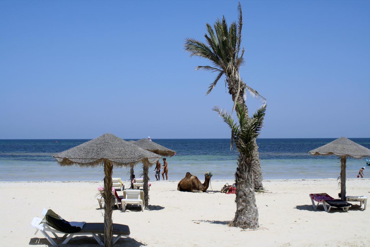 Курорт зарзис в тунисе – отели, погода и достопримечательности