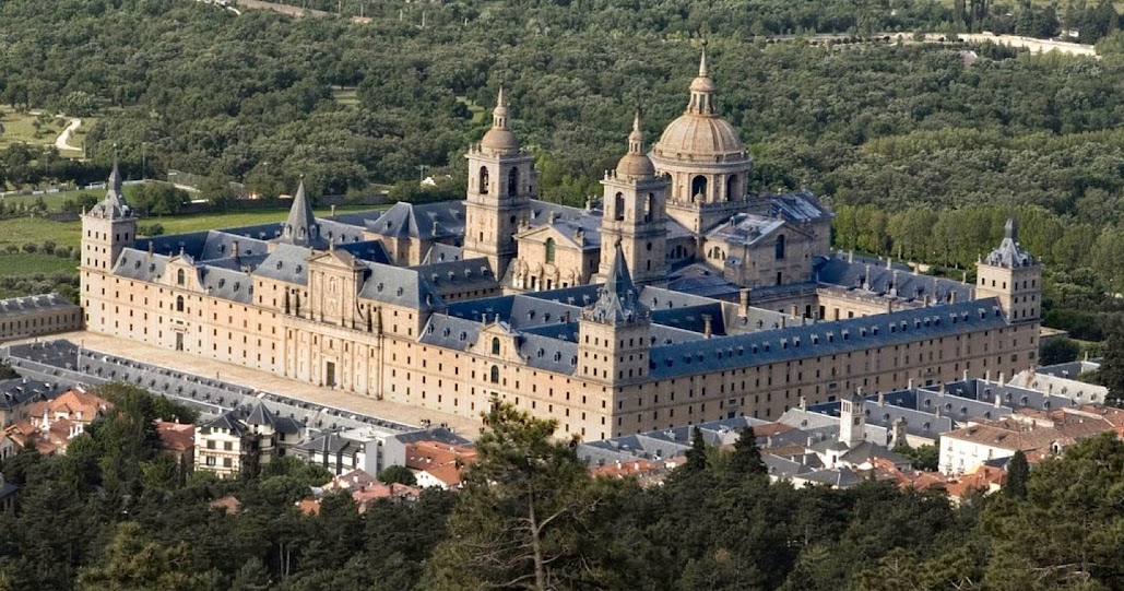 Эскориал: история и обзор древнего дворца-монастыря в испании
