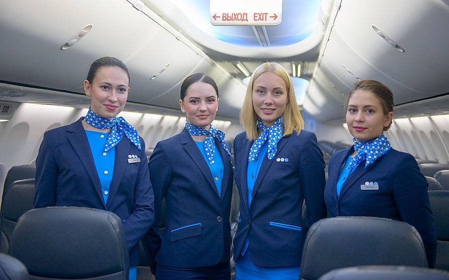 Какая зарплата у стюардессы в россии в 2022 году