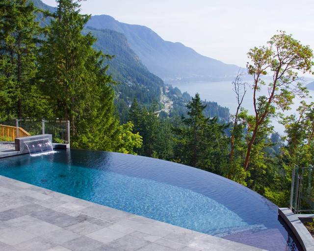 Отдых в горах: 10 отелей с прекрасным видом из окон