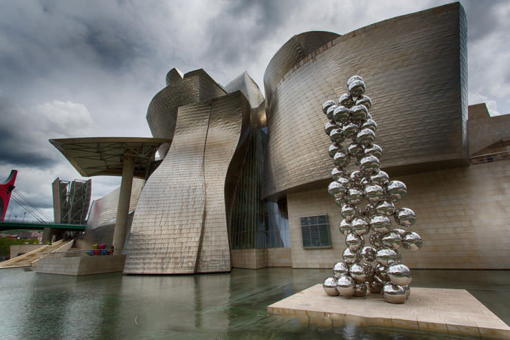 Музей гуггенхайма, бильбао – оплот современного искусства в испании | smapse